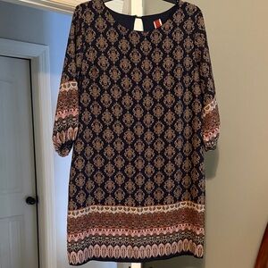 Elegant Navy and Pink Patterned Dress